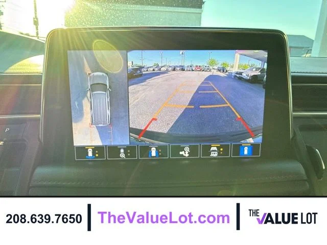 Used 2021  Chevrolet High Country image 18