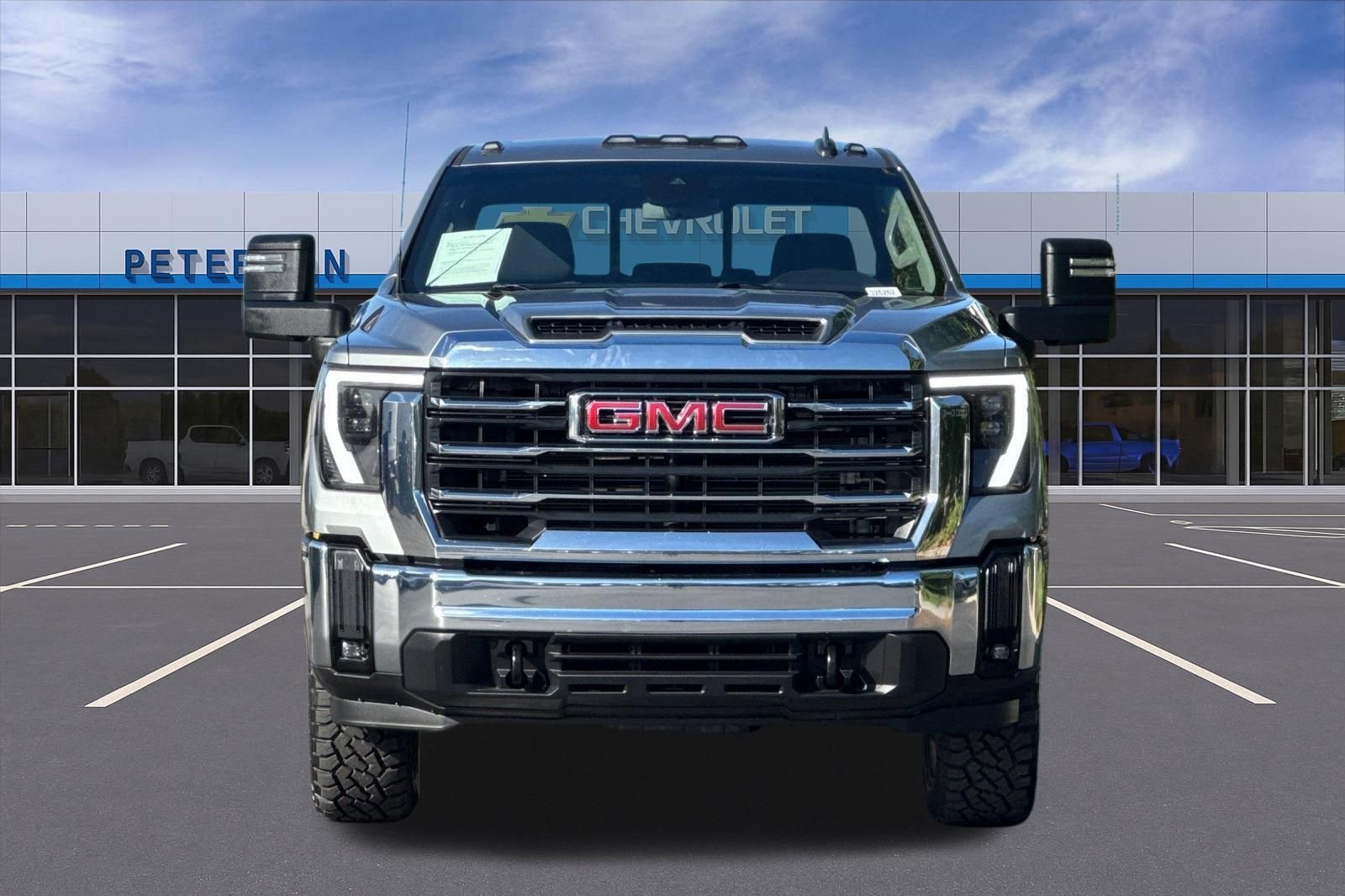 Used 2024 Gray GMC SLE image 9
