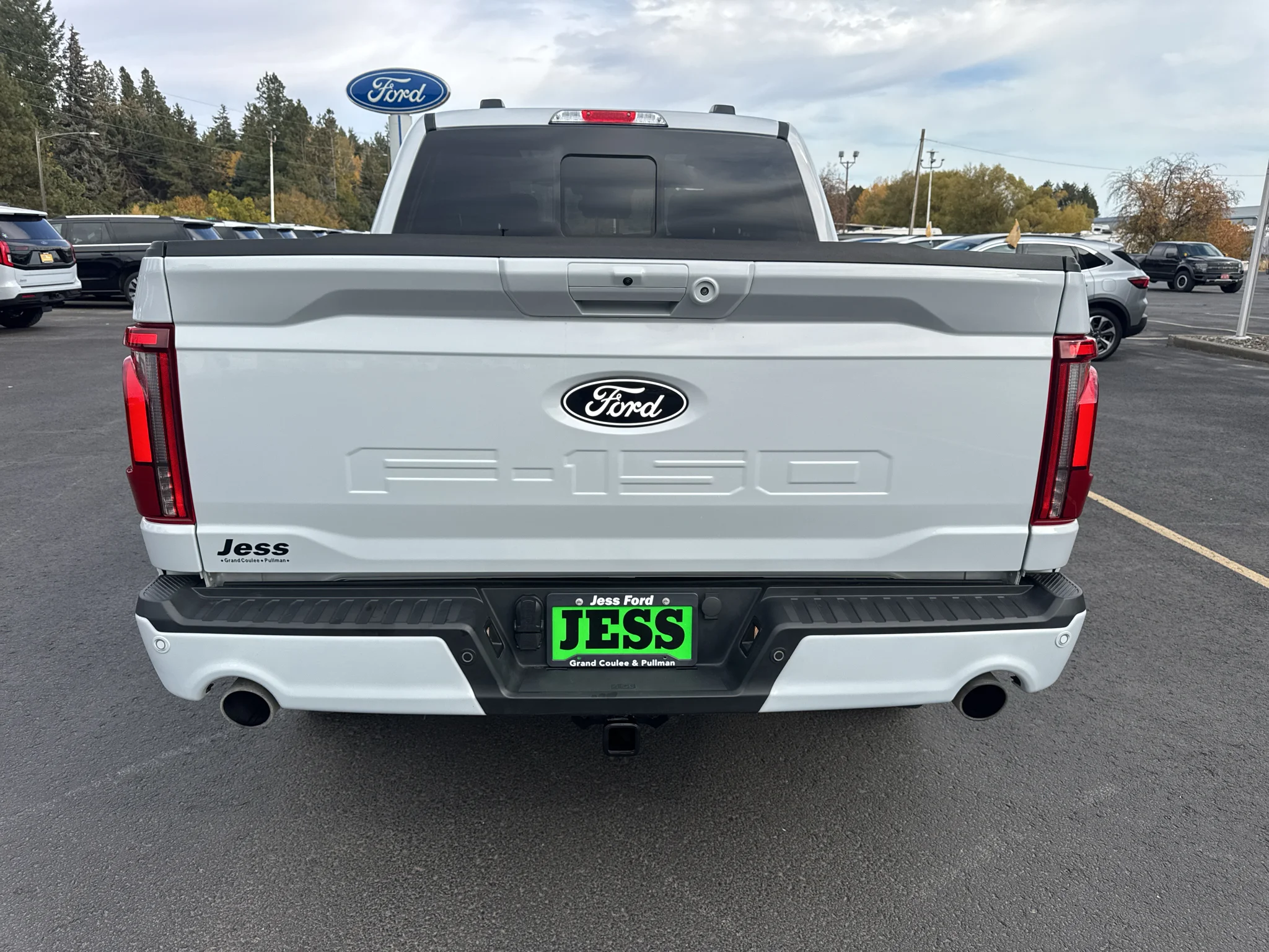 Certified Used 2025 Space White Metallic Ford LARIAT image 5