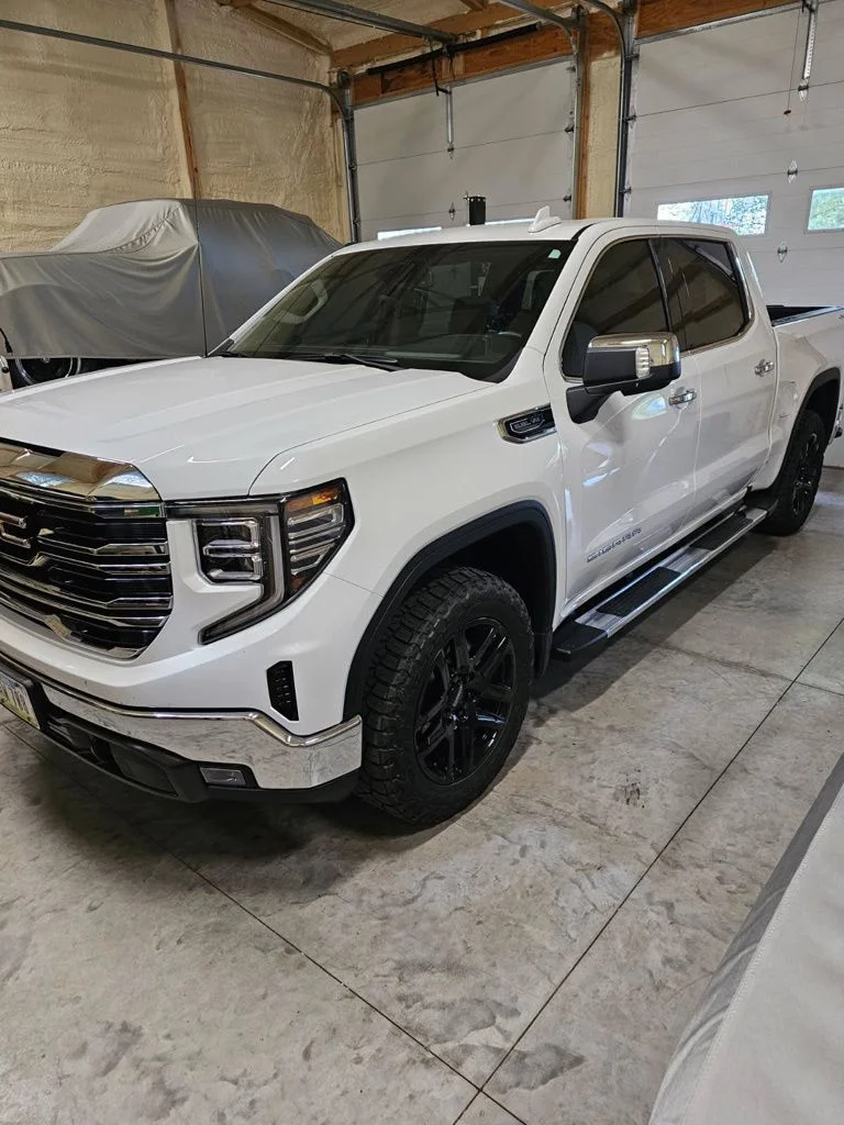 Certified Used 2025 White GMC SLT image 4