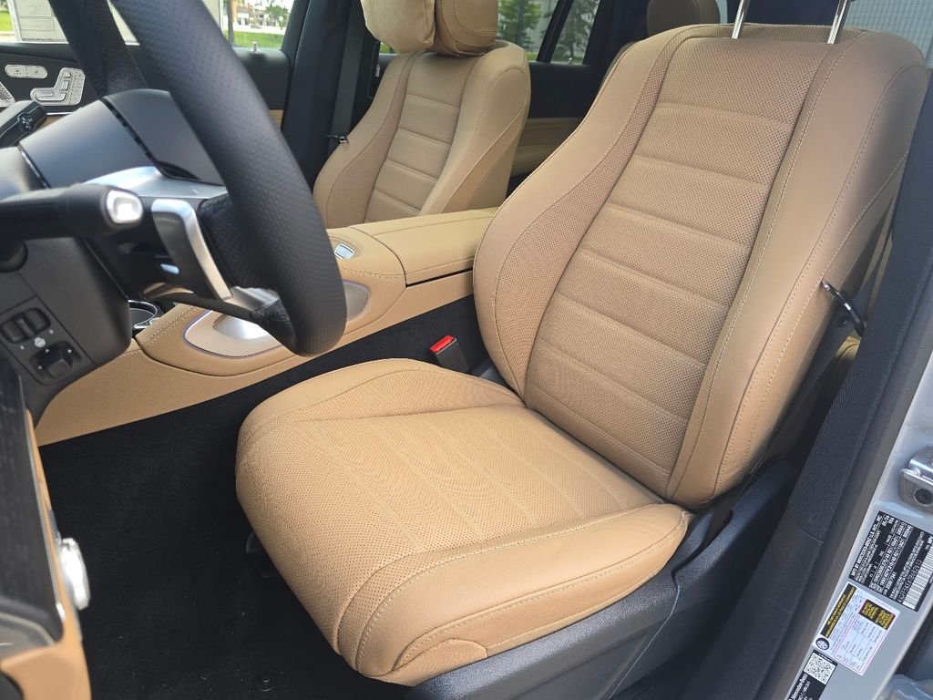 New 2026 MANUFAKTUR Alpine Grey Mercedes-Benz GLS 450 image 25