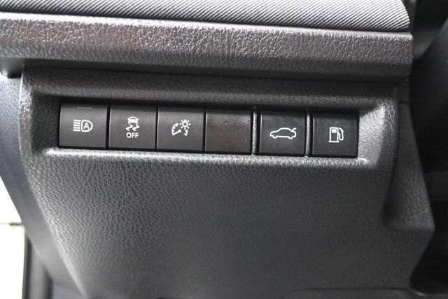 Used 2025 White Toyota LE image 15