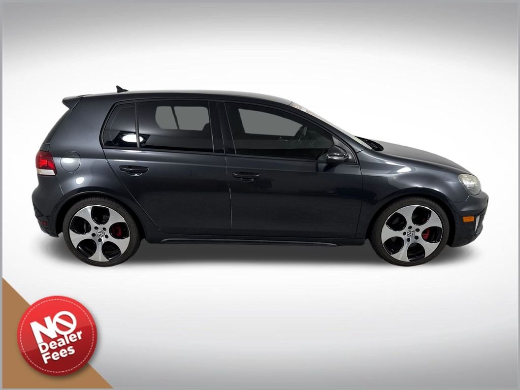 Used 2013 Black Volkswagen Base image 2