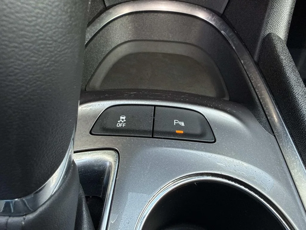 Used 2020 Gray Chevrolet LT image 31