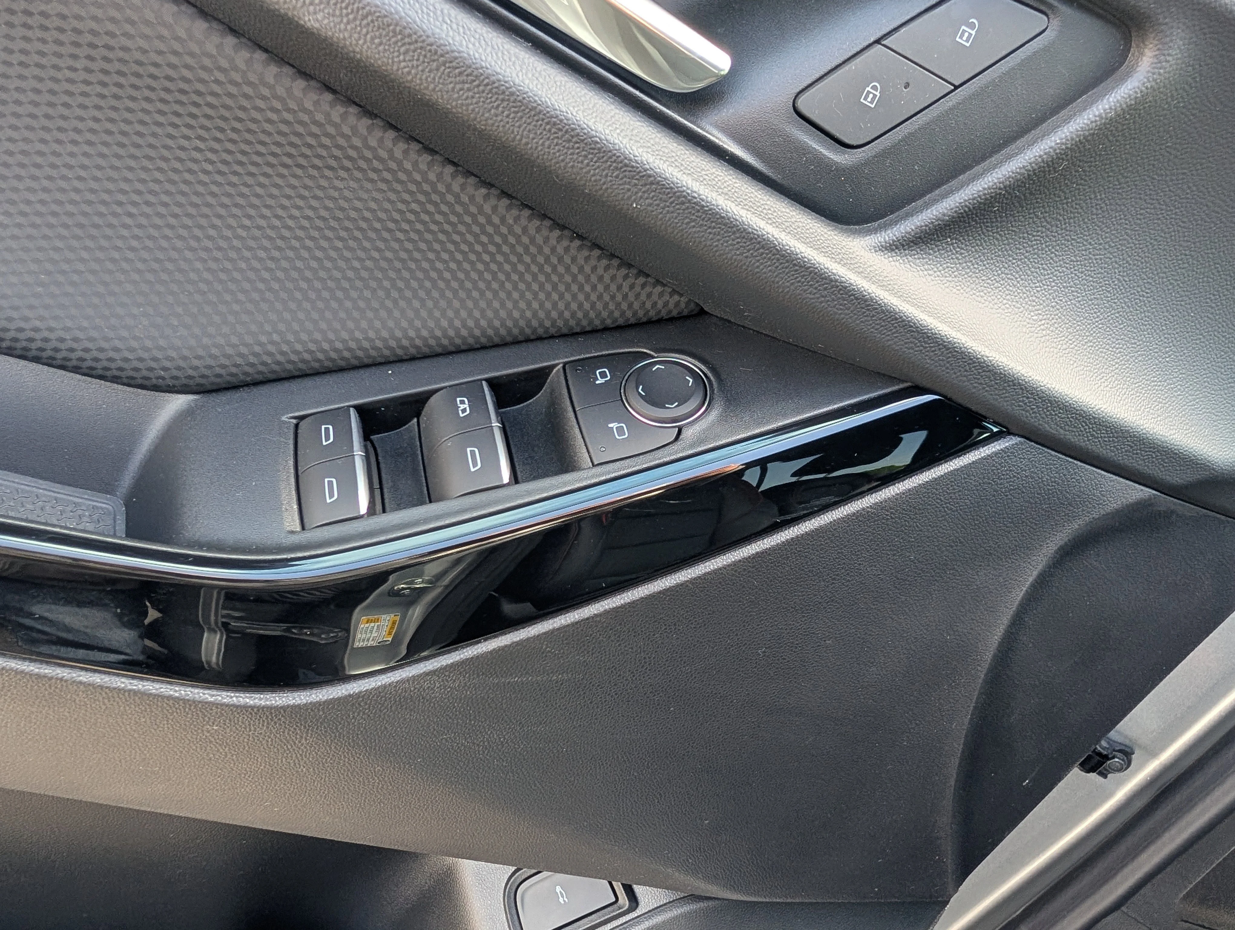 Used 2025 Sterling Gray Metallic Chevrolet AWD RS image 20