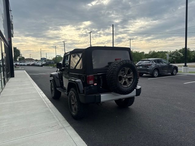 Used 2014 Black Jeep Sahara image 5