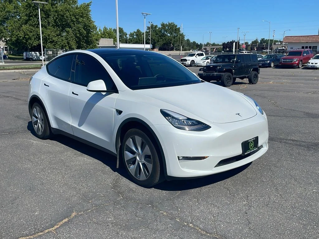 2022 Tesla Model Y Long Range - Photo 1