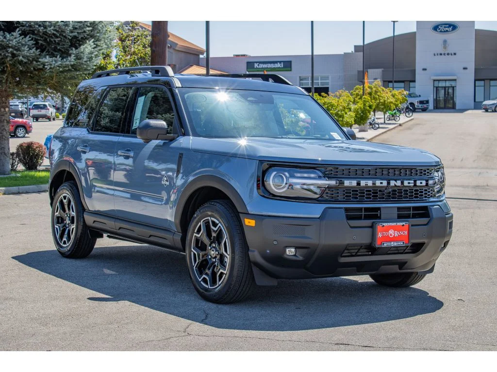 2025 Ford Bronco Sport Outer Banks - Photo 2