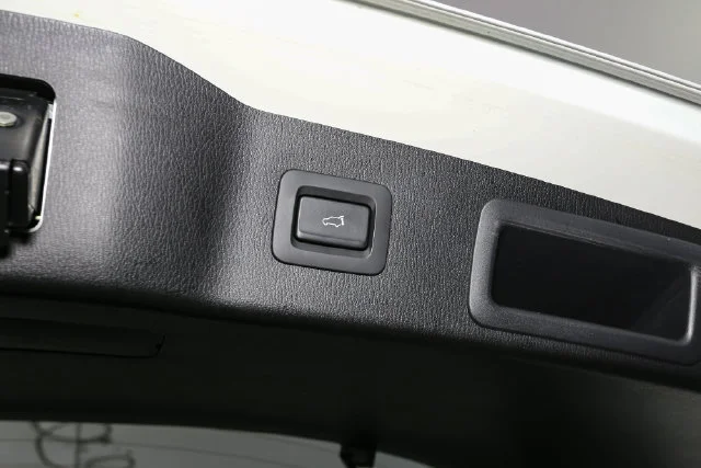 Used 2025 White Mazda 2.5 S Preferred Package image 12
