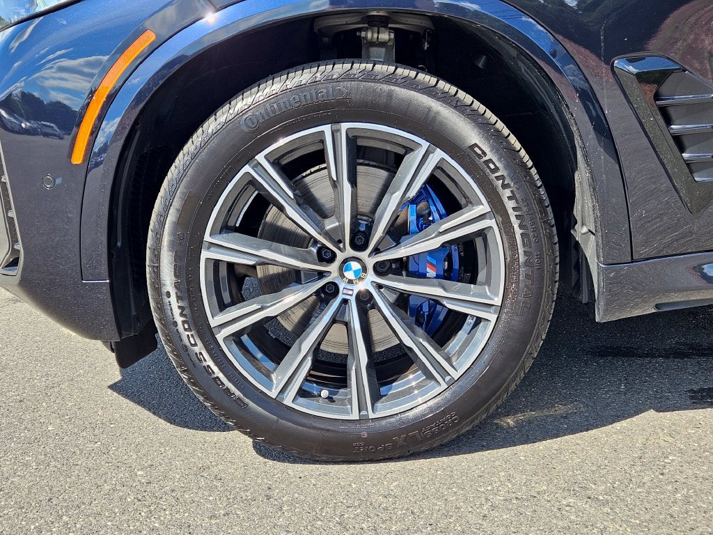 Used 2026 Carbon Black Metallic BMW xDrive40i image 42