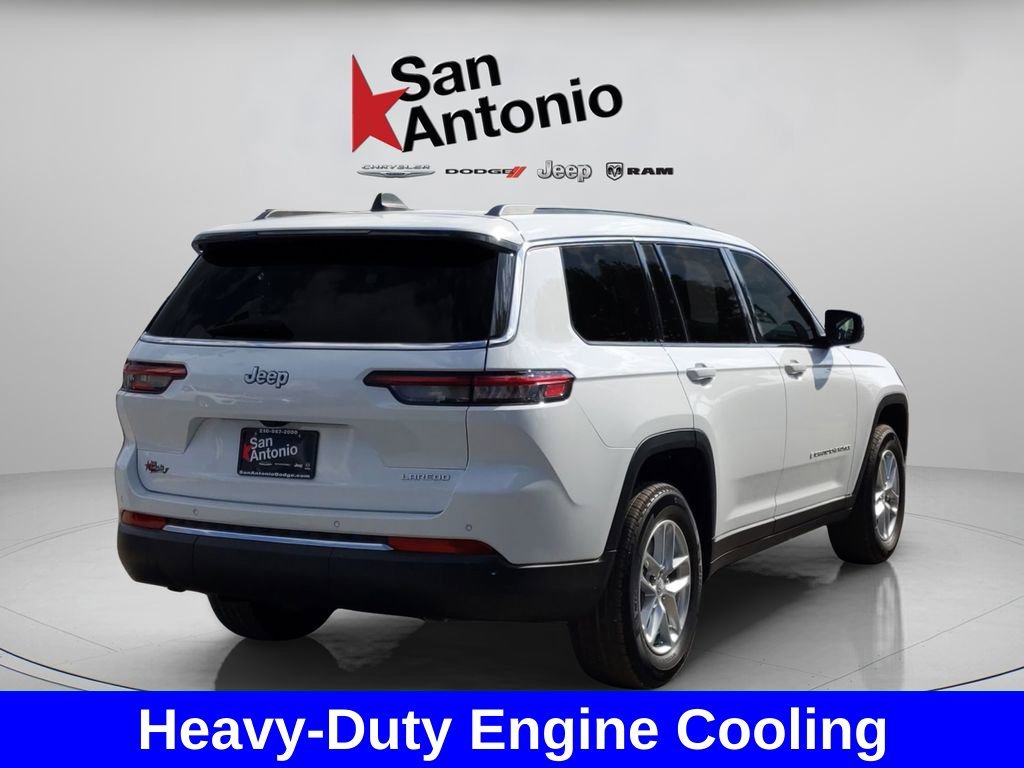 New 2025 Bright White Clear-Coat Exterior Paint Jeep Laredo image 12