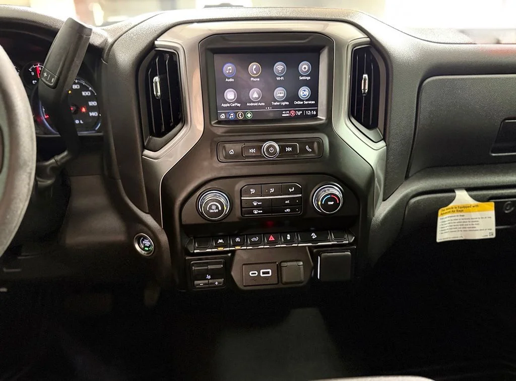 Used 2025 White Chevrolet Custom Trail Boss image 17