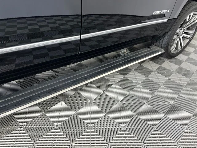 Used 2019 Onyx Black GMC Denali image 51