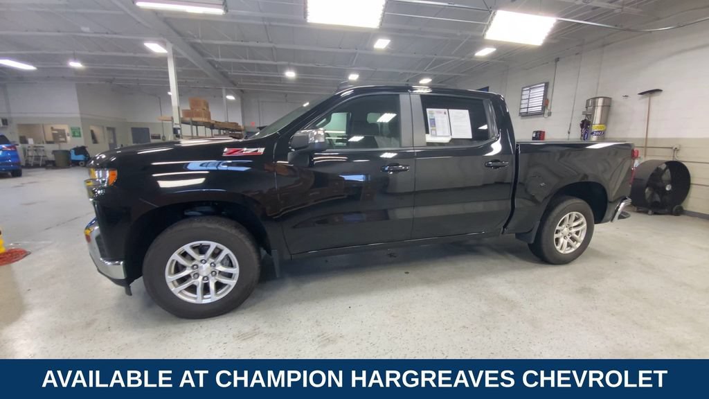 Used 2022 Black Chevrolet LT image 11