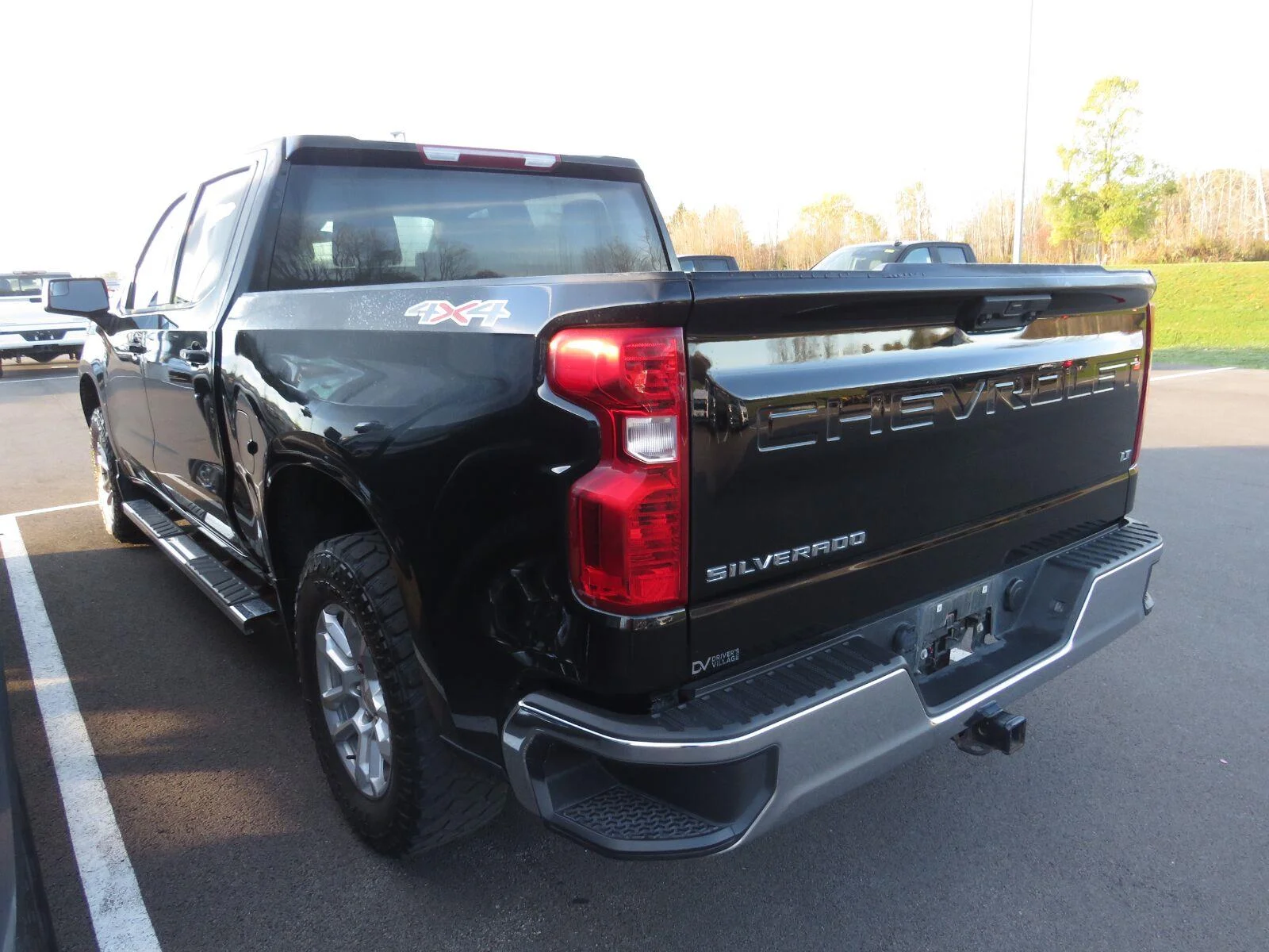 Used 2023  CHEVROLET TRUCK  image 10