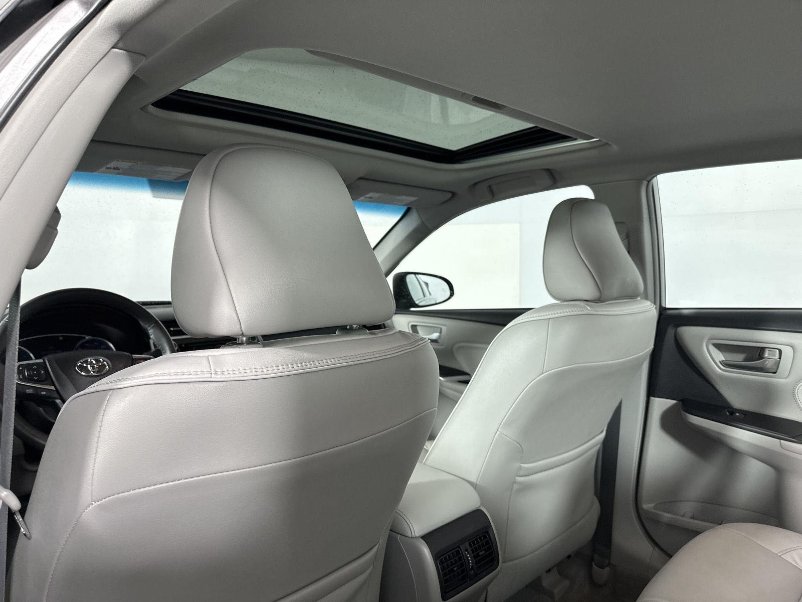 Used 2017 Predawn Gray Mica Toyota XLE image 22