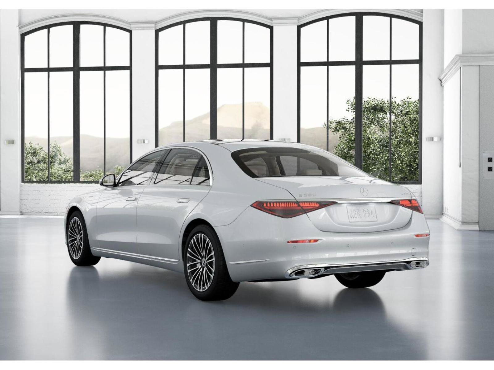 New 2026 MANUFAKTUR Moonlight White Metallic Mercedes-Benz S 580 image 41
