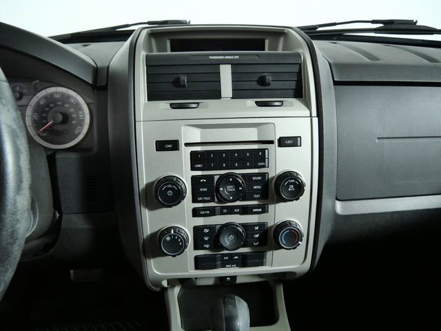 Used 2009 Black Ford XLT image 19