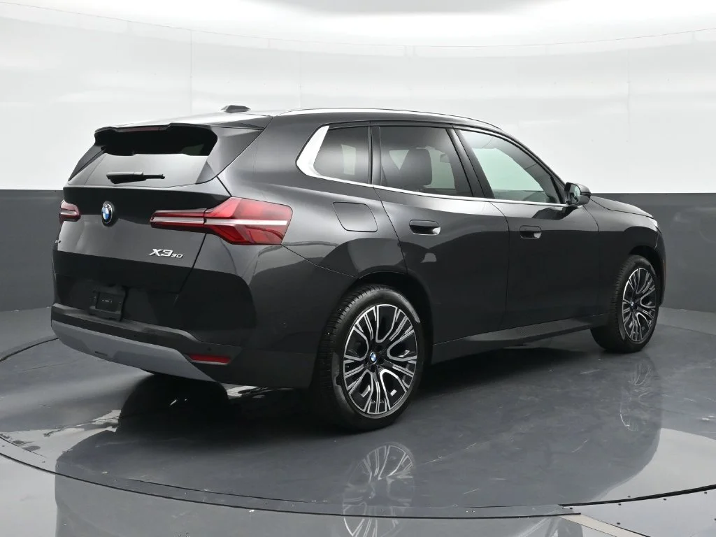 New 2026 Dark Graphite Metallic BMW 30 xDrive image 14
