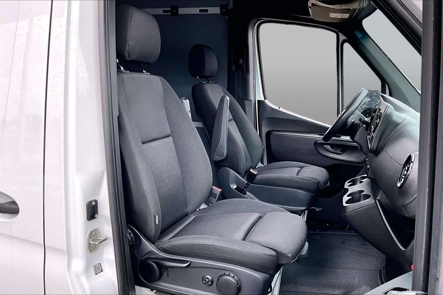 2023 Mercedes-Benz Sprinter Cargo Van Base - Photo 9