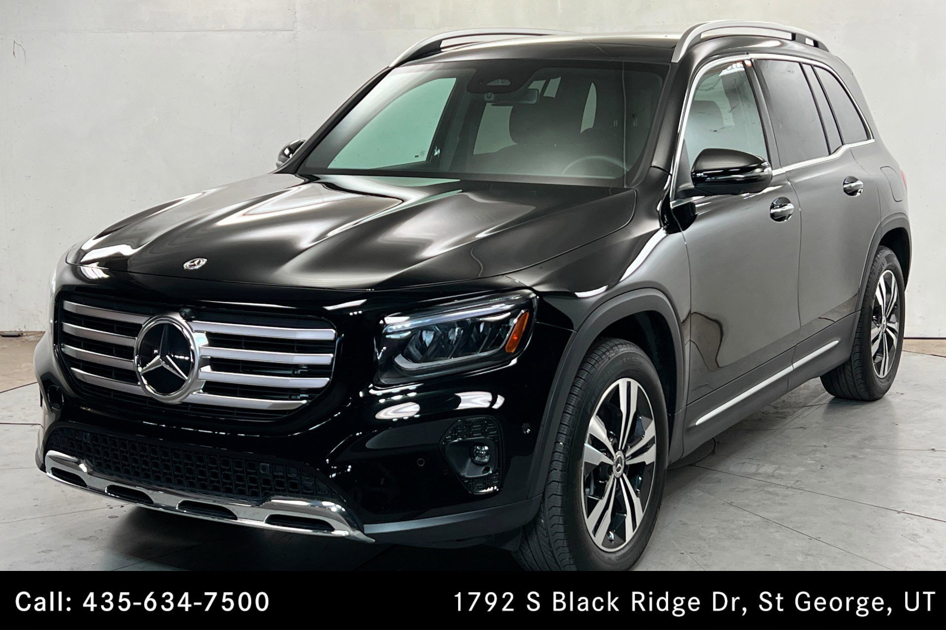 2026 Mercedes-Benz GLB GLB 250 4MATIC's photo