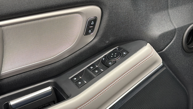 Used 2025 Agate Black Metallic Ford Active image 21