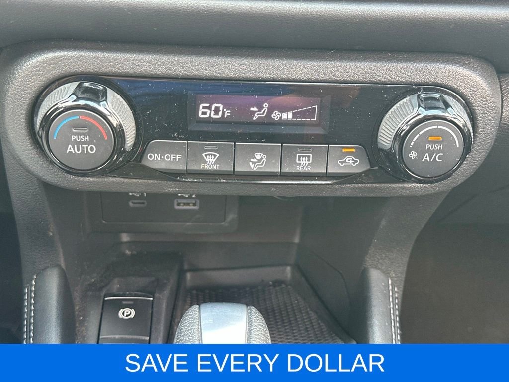 Used 2023 Orange Nissan SR image 13