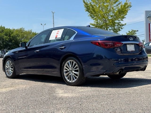 Used 2022 Grand Blue INFINITI LUXE image 5