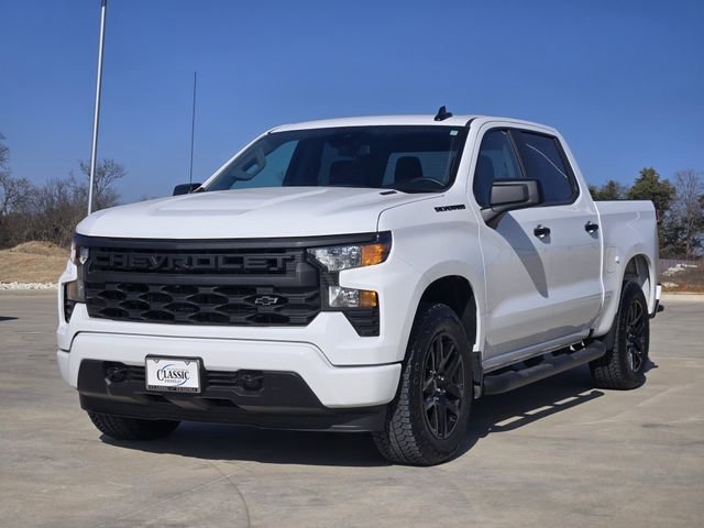 View vehicle photo 4