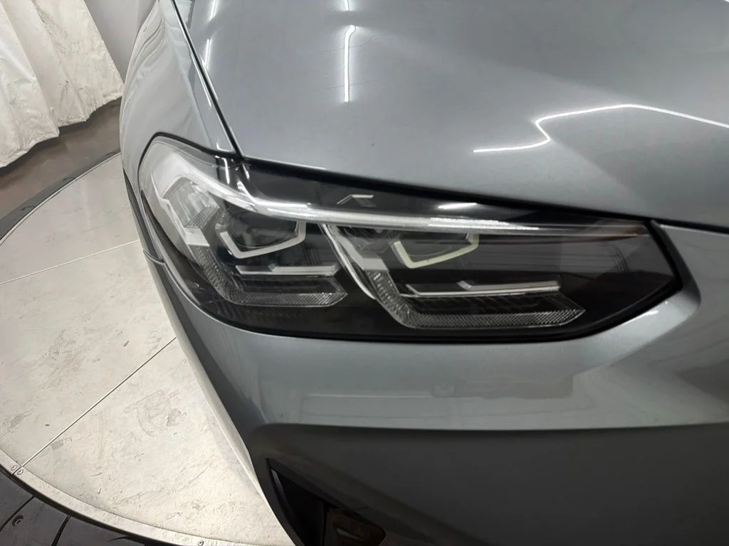 Used 2023 Gray BMW xDrive30i image 10