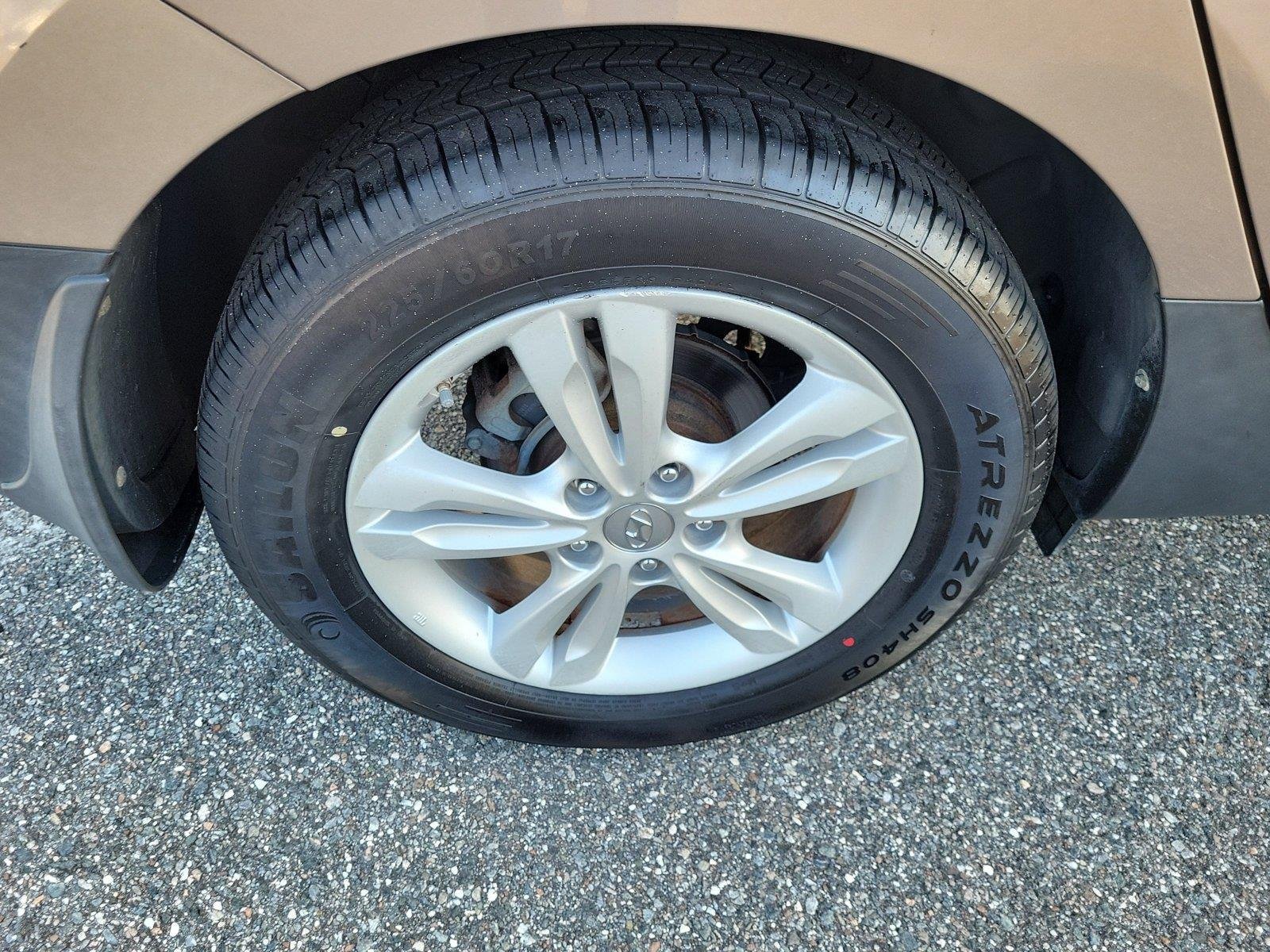 Used 2013 Chai Bronze Hyundai GLS image 7
