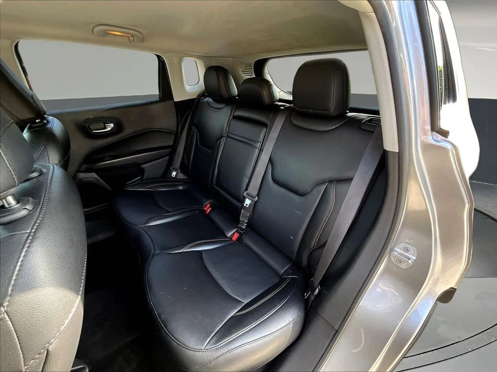 Certified Used 2019 Silver Jeep Limited image 24