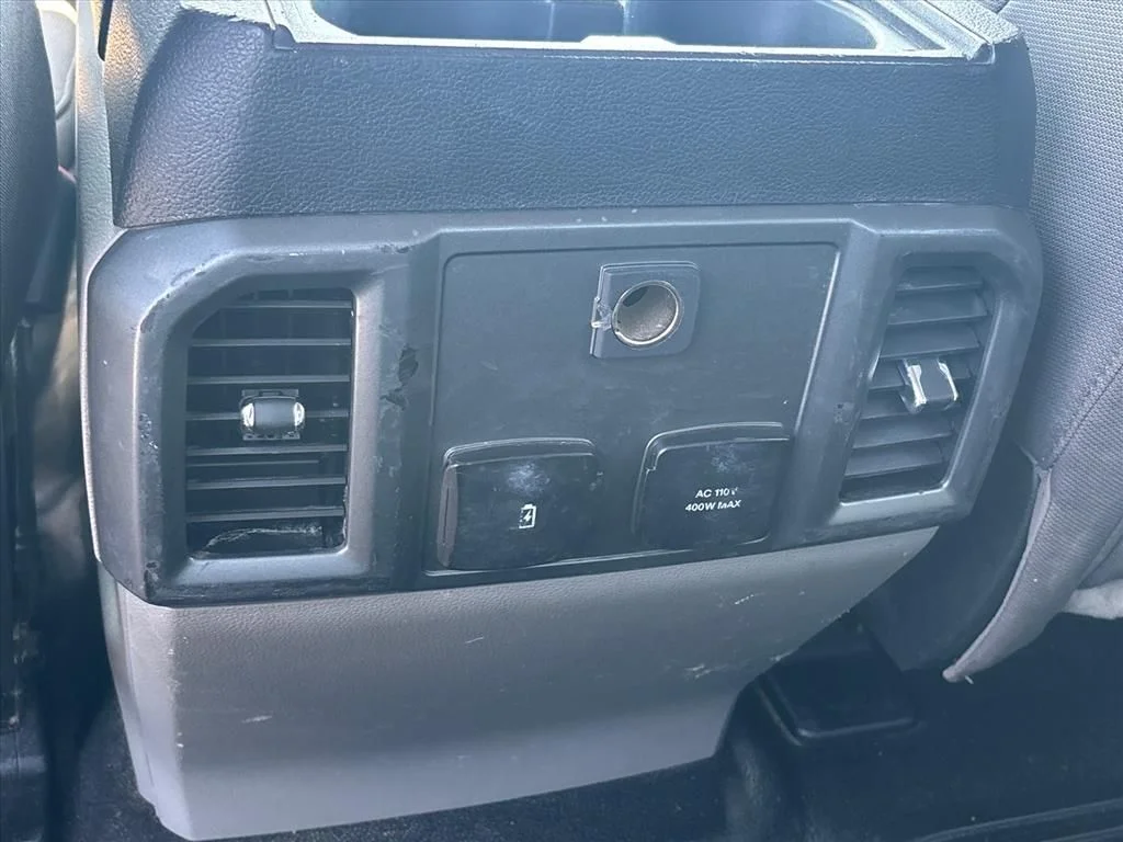 Used 2021 Oxford White Ford XLT image 20