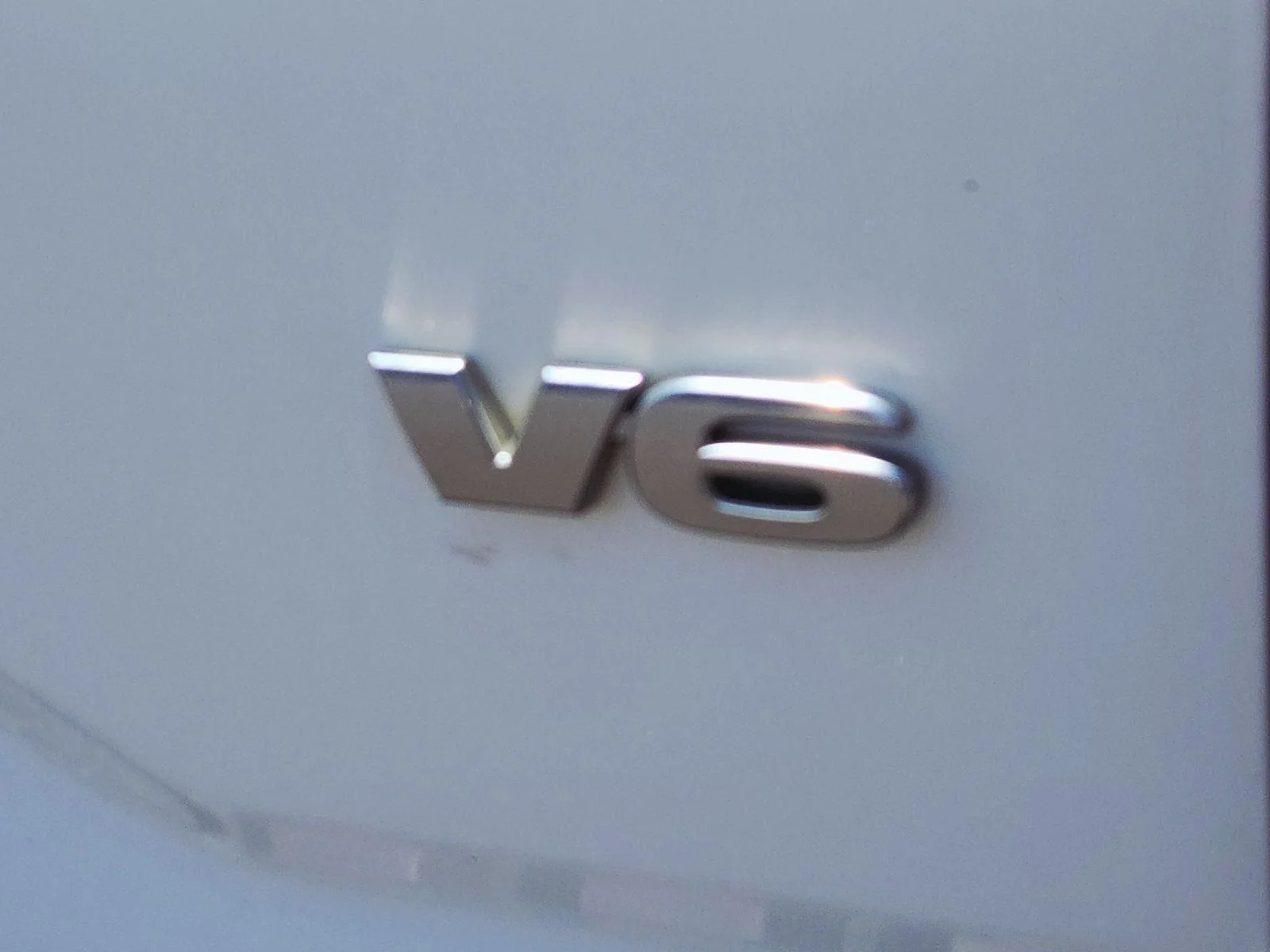 Used 2019 Super White Toyota SR5 image 17