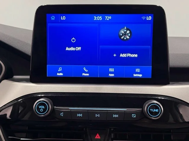 Used 2022 White Ford SEL image 22