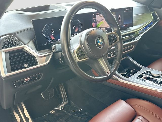 Used 2023 White BMW xDrive40i image 9