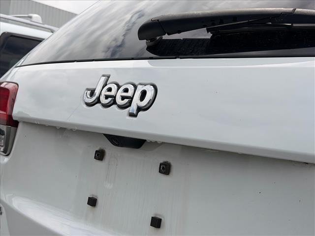 Used 2021 Bright White Clearcoat Jeep Laredo E image 13