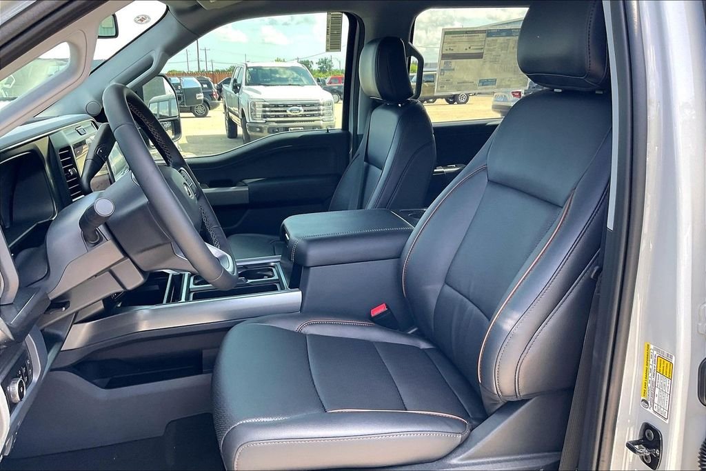 New 2026 Ford Super Duty F-250 Lariat 4D Crew Cab