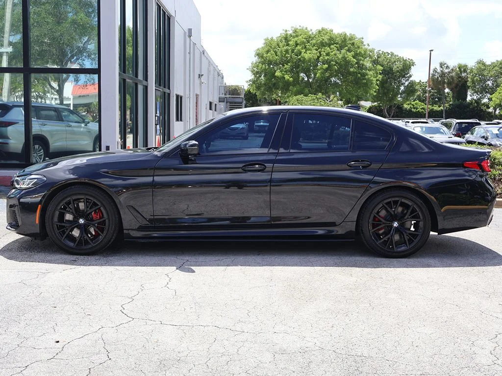 Used 2023 Black BMW 530i image 18