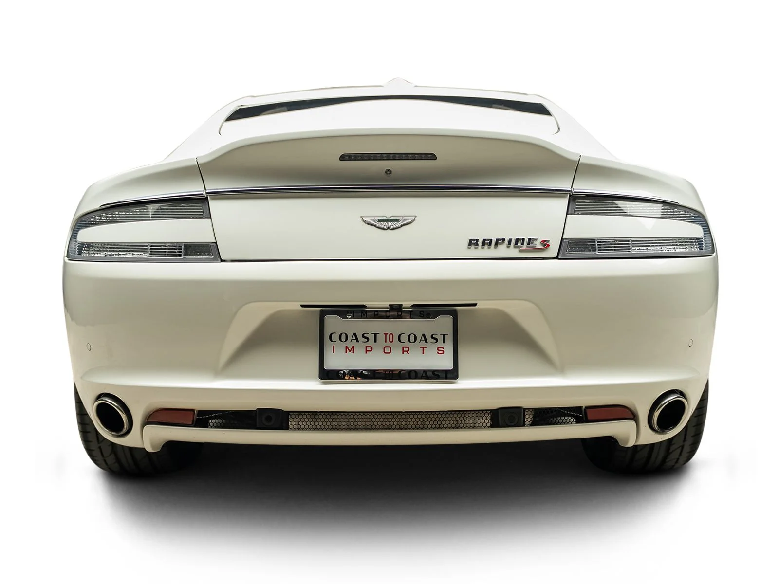 Used 2015 White Aston Martin Base image 16
