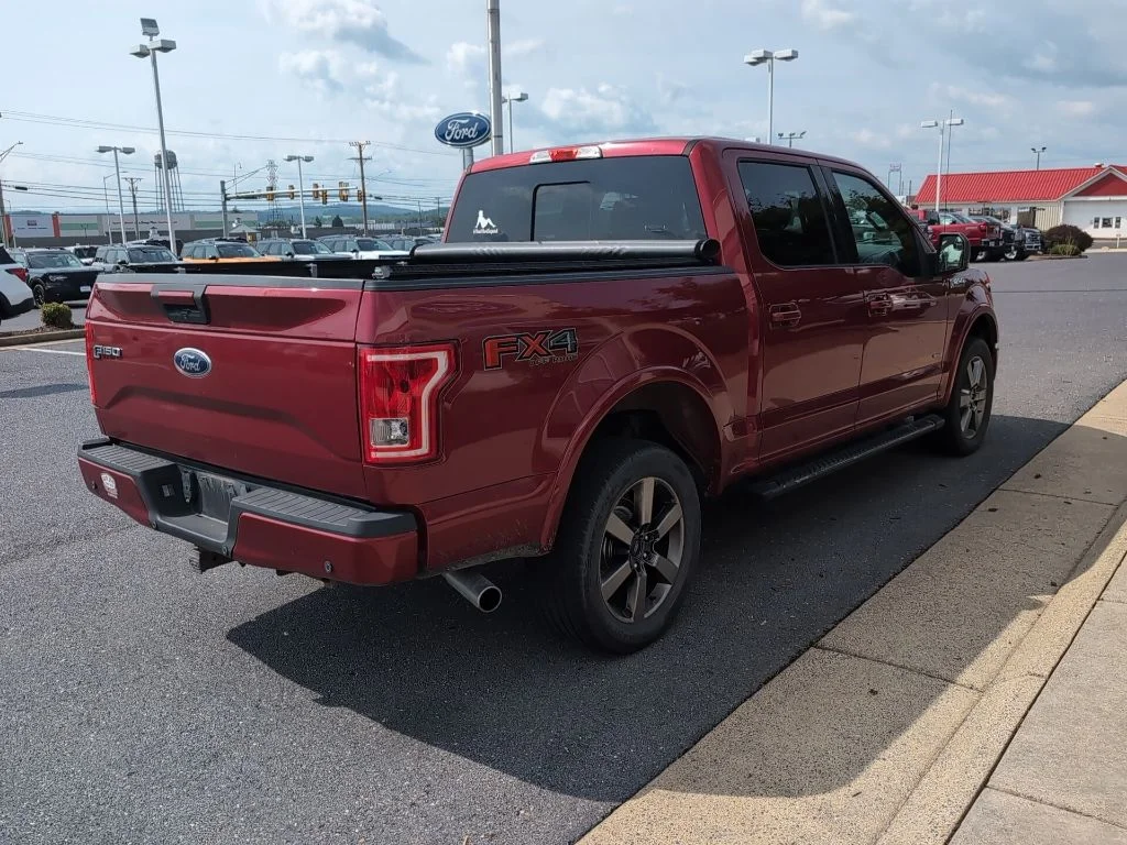 Used 2017 Red Ford XLT image 5
