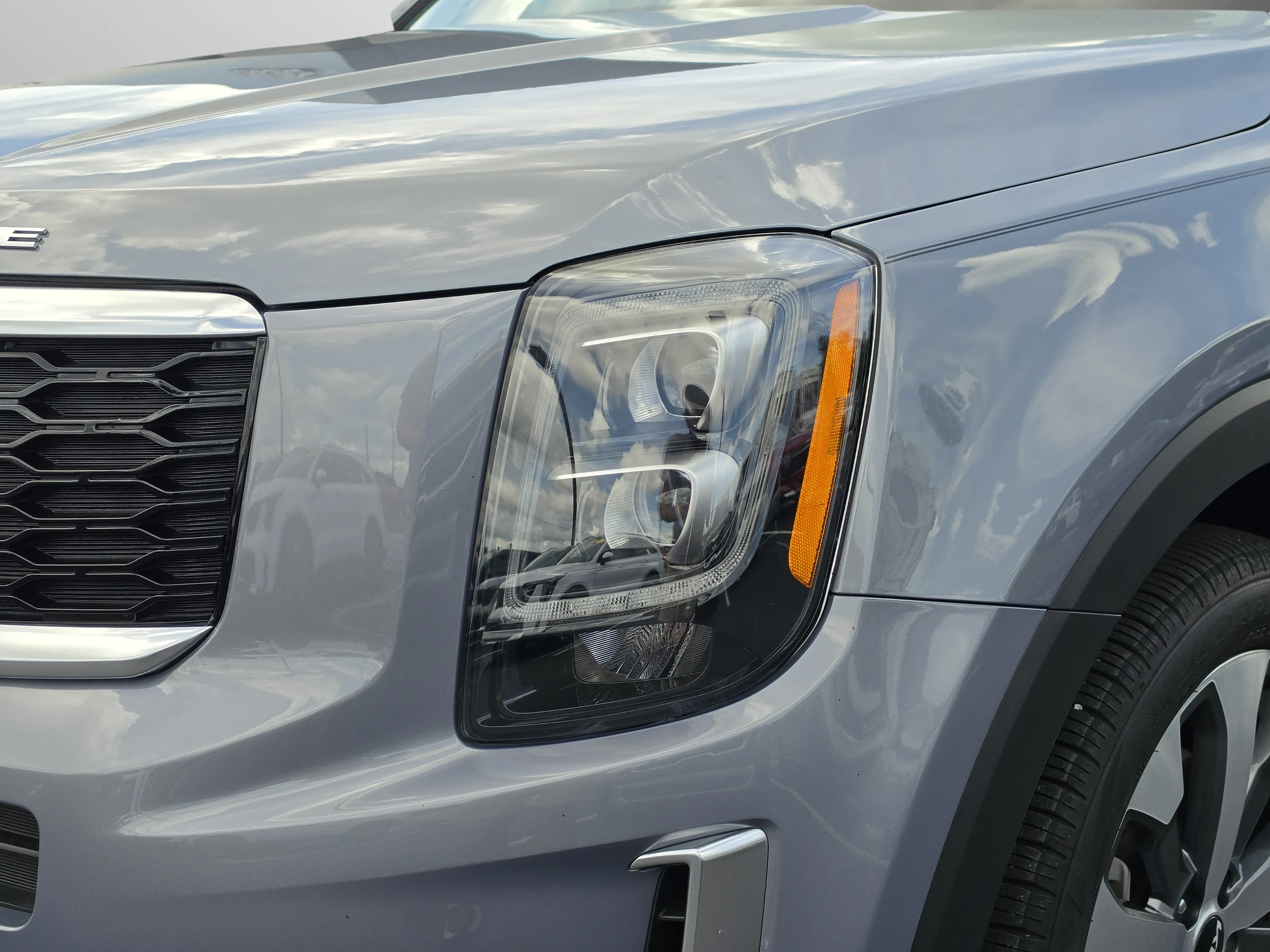 Used 2022 Everlasting Silver Kia EX image 12