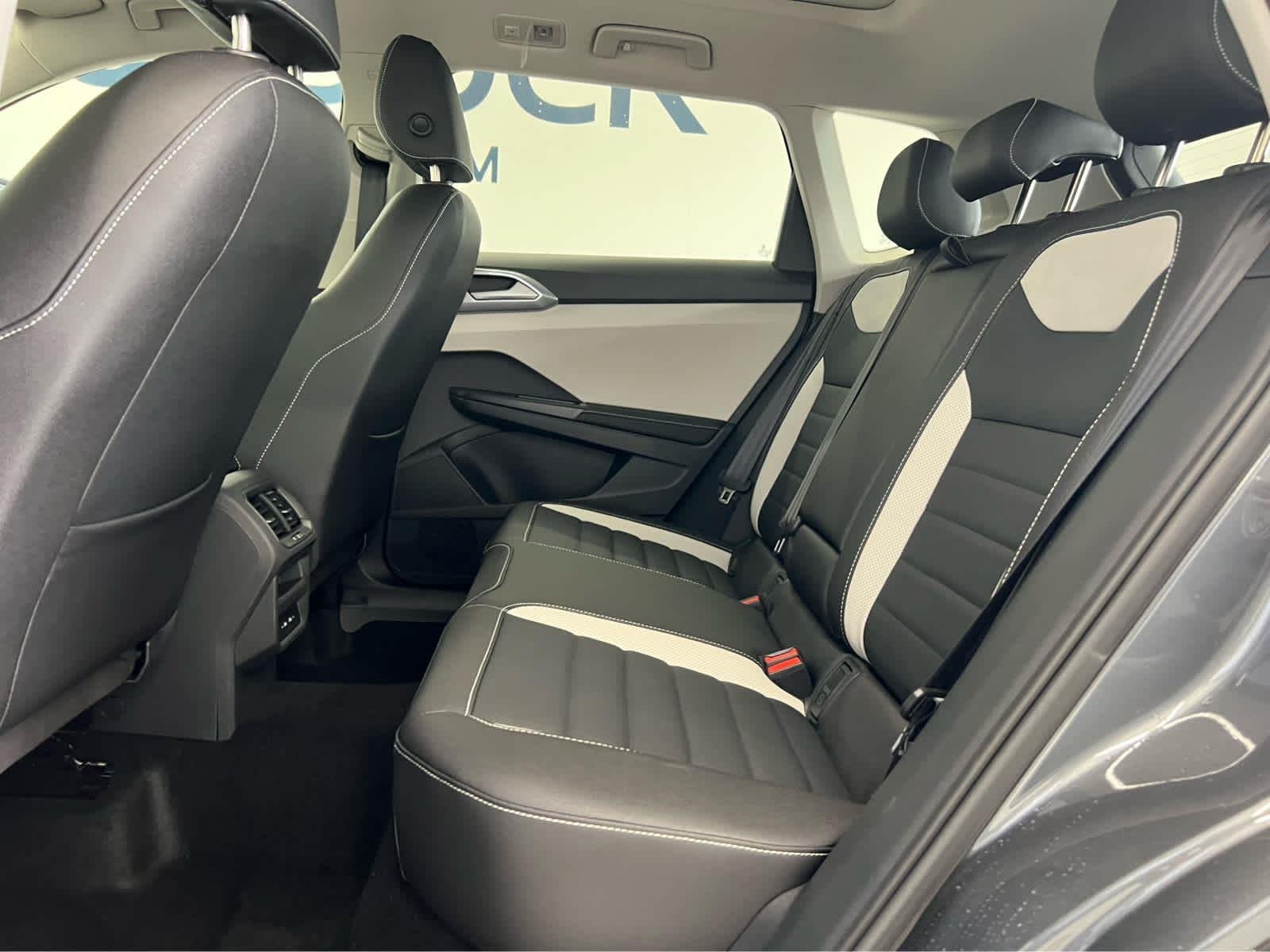 New 2026 Platinum Gray Metallic Volkswagen SEL image 26