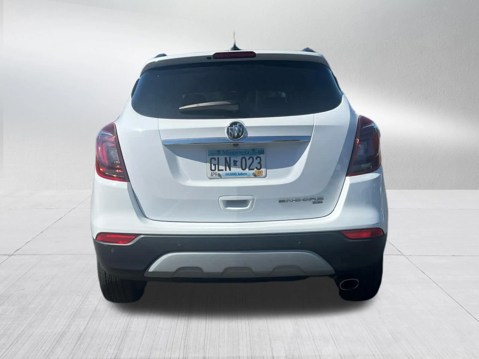 Used 2021 Summit White Buick Preferred image 6