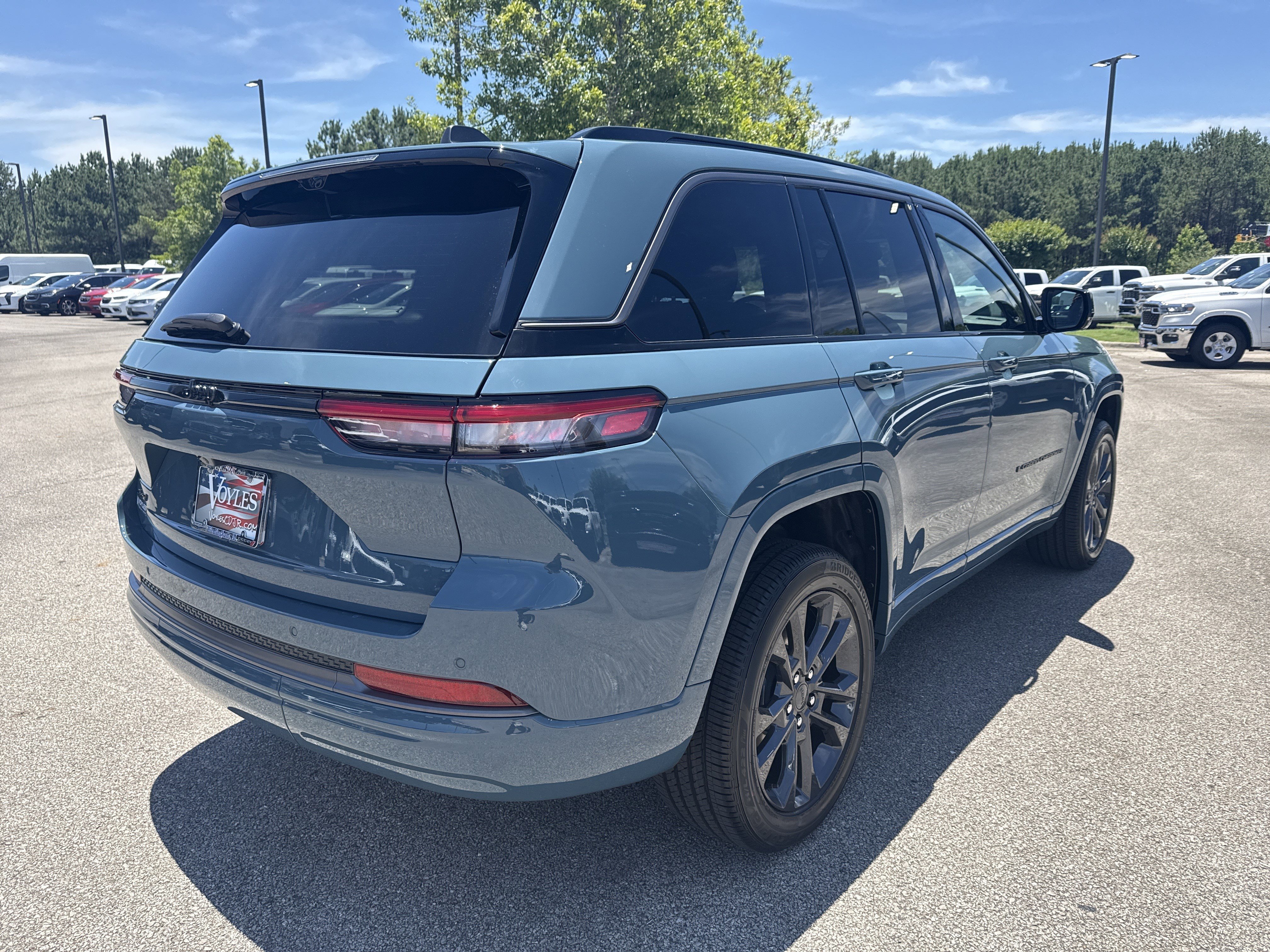 New 2026 Steel Blue Jeep Limited Reserve image 7