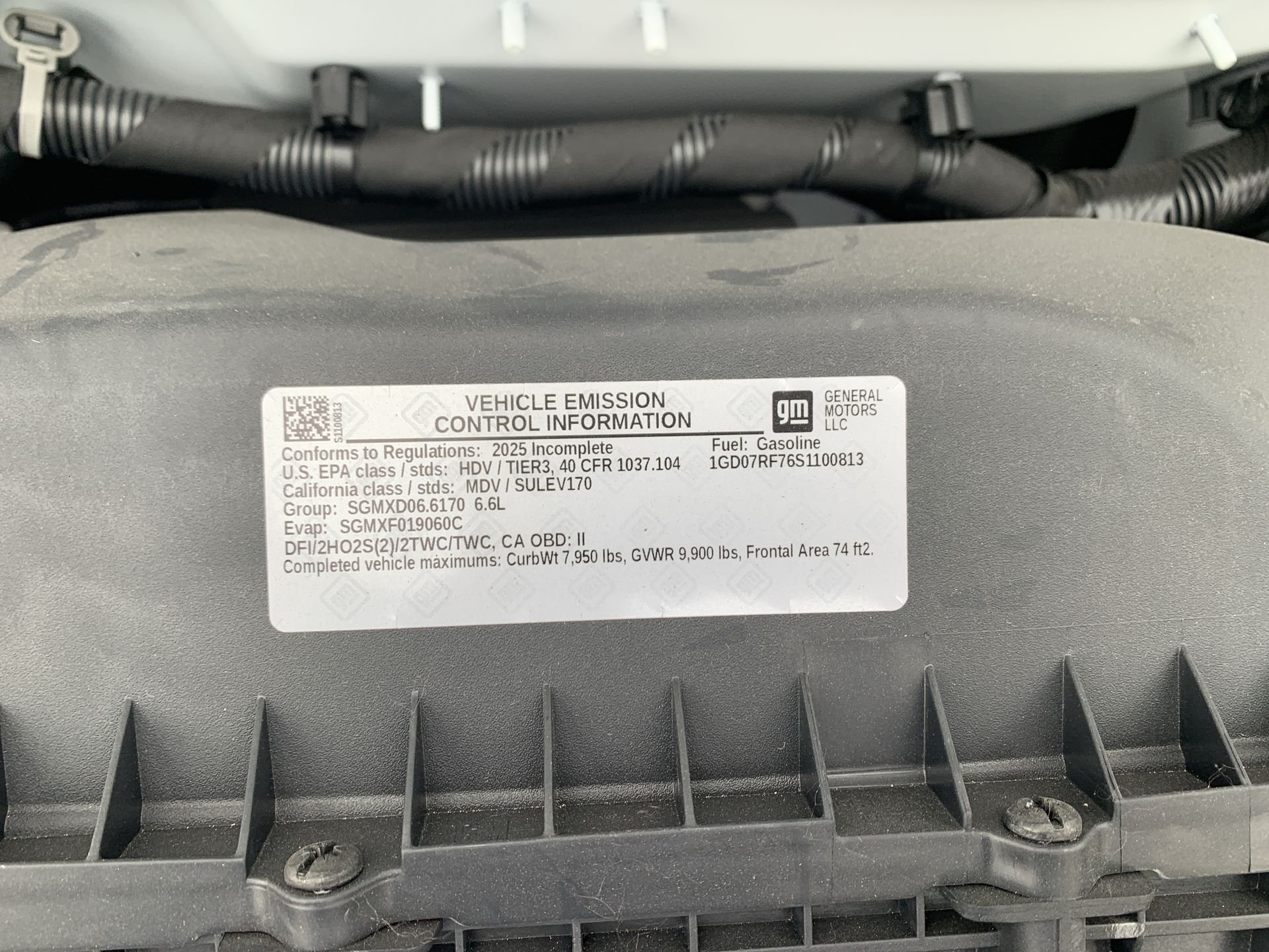 New 2025 Summit White GMC 1WT image 31