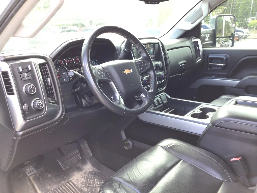 Used 2015 Silver Chevrolet LTZ image 11