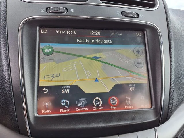Used 2017 White Dodge Crossroad image 6