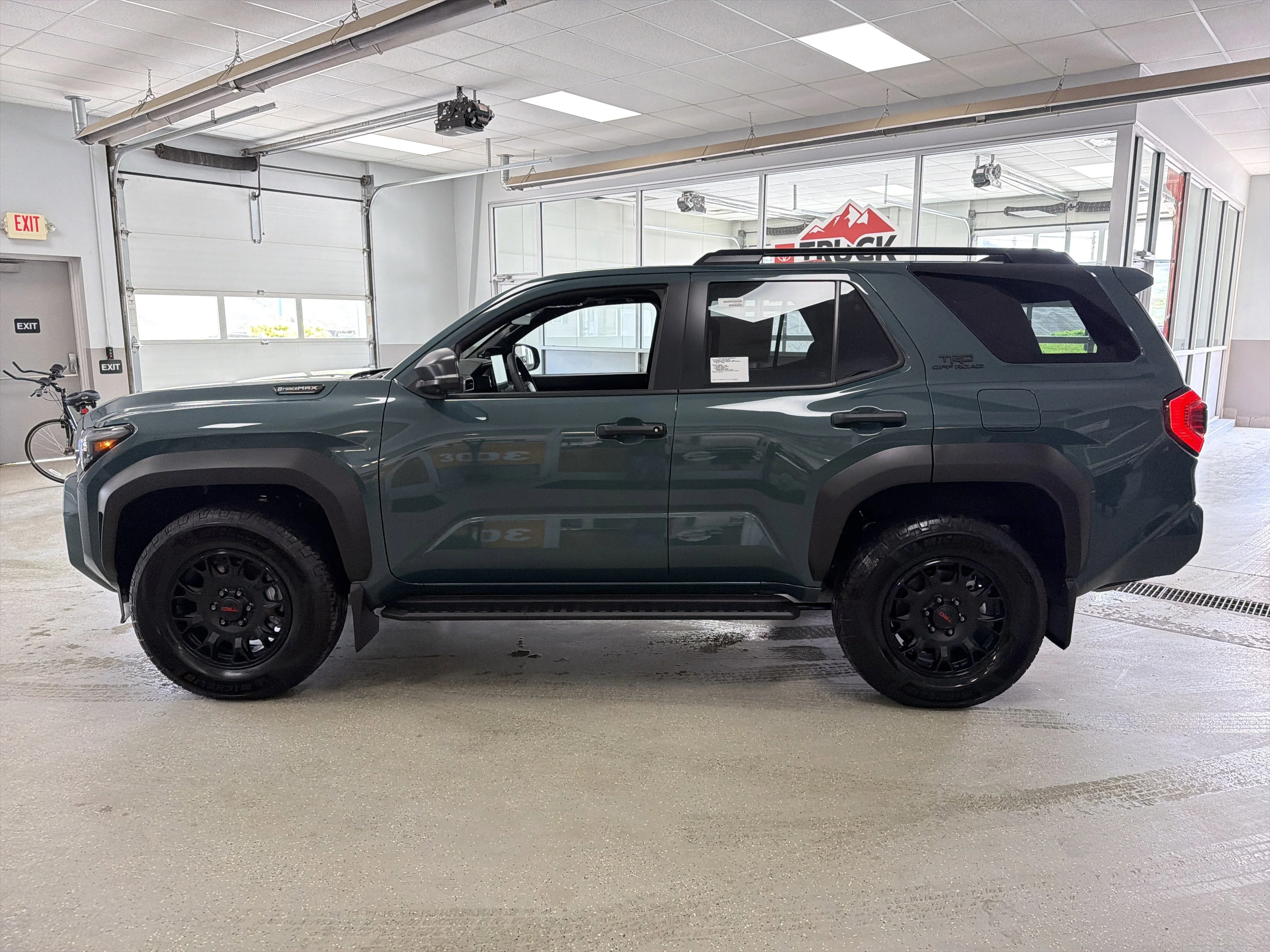 2026 Toyota 4Runner TRD Off-Road Premium - Photo 5