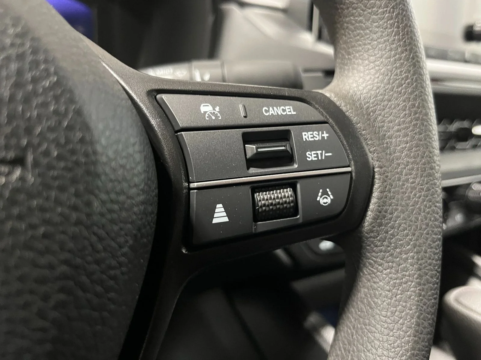 New 2025 Crystal Black Pearl Honda SE image 18